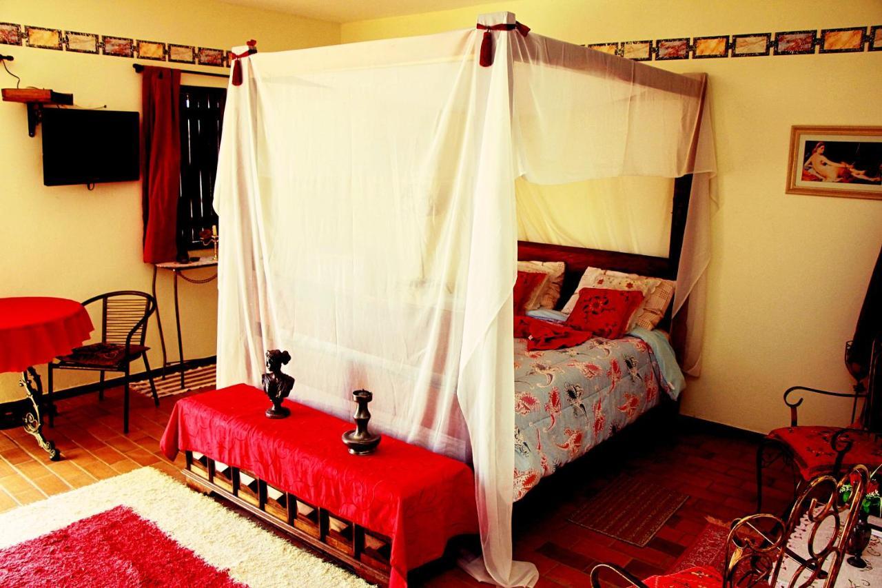 Pousada Al Castello Di Giulietta E Romeo Pirenópolis Zimmer foto